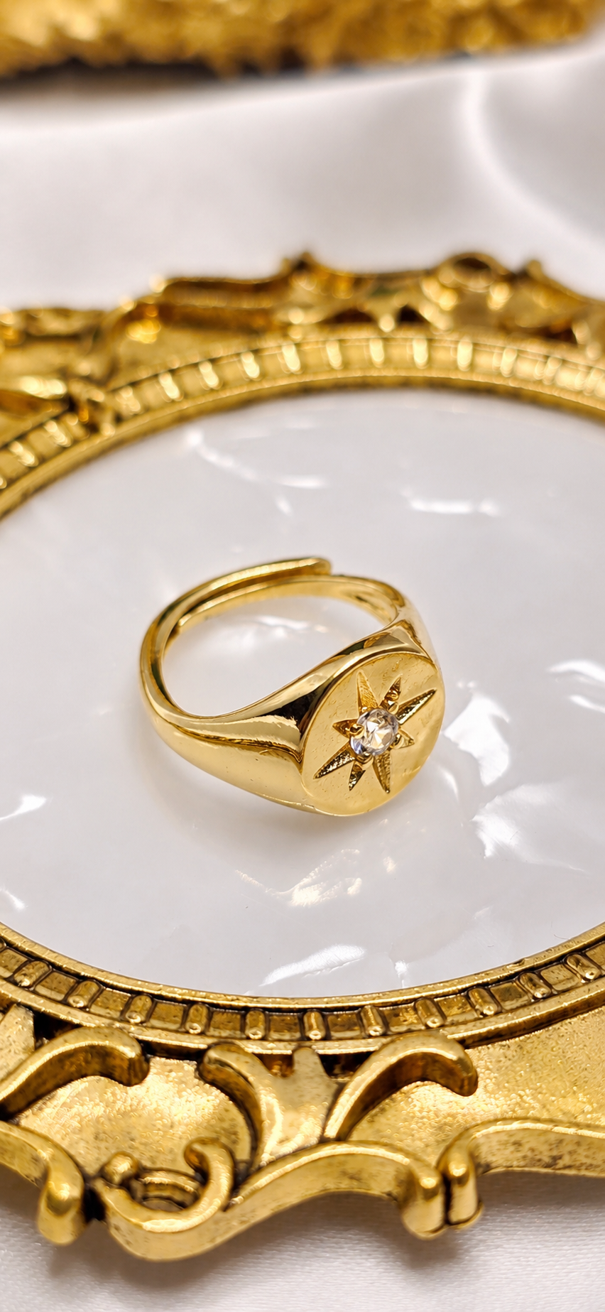 Round Star Pinky Ring