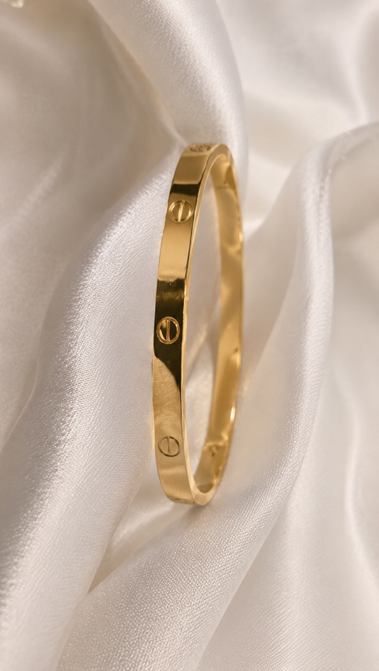 The Classic Bangle