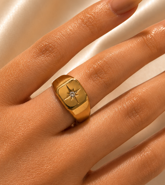 Star Spec Ring